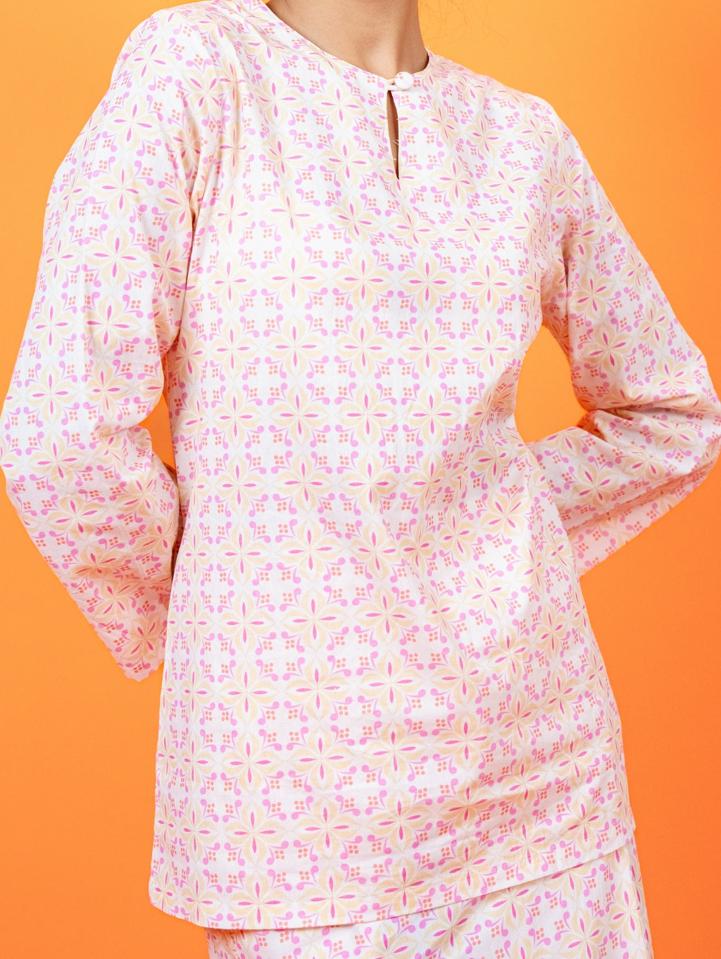 Danecca Kurung