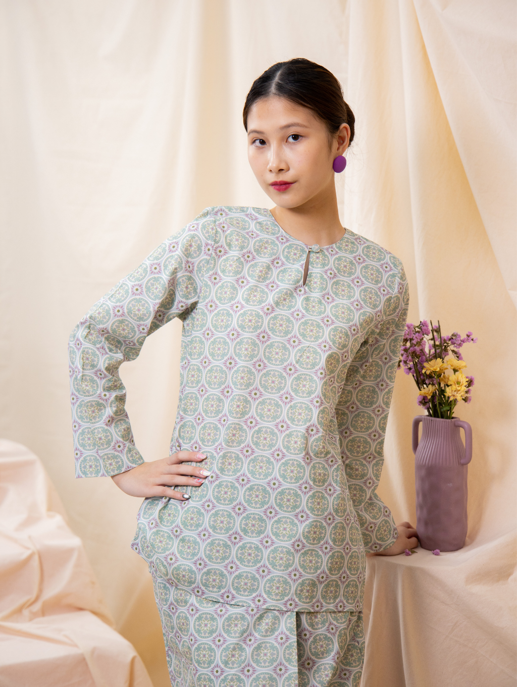 Antique Kurung