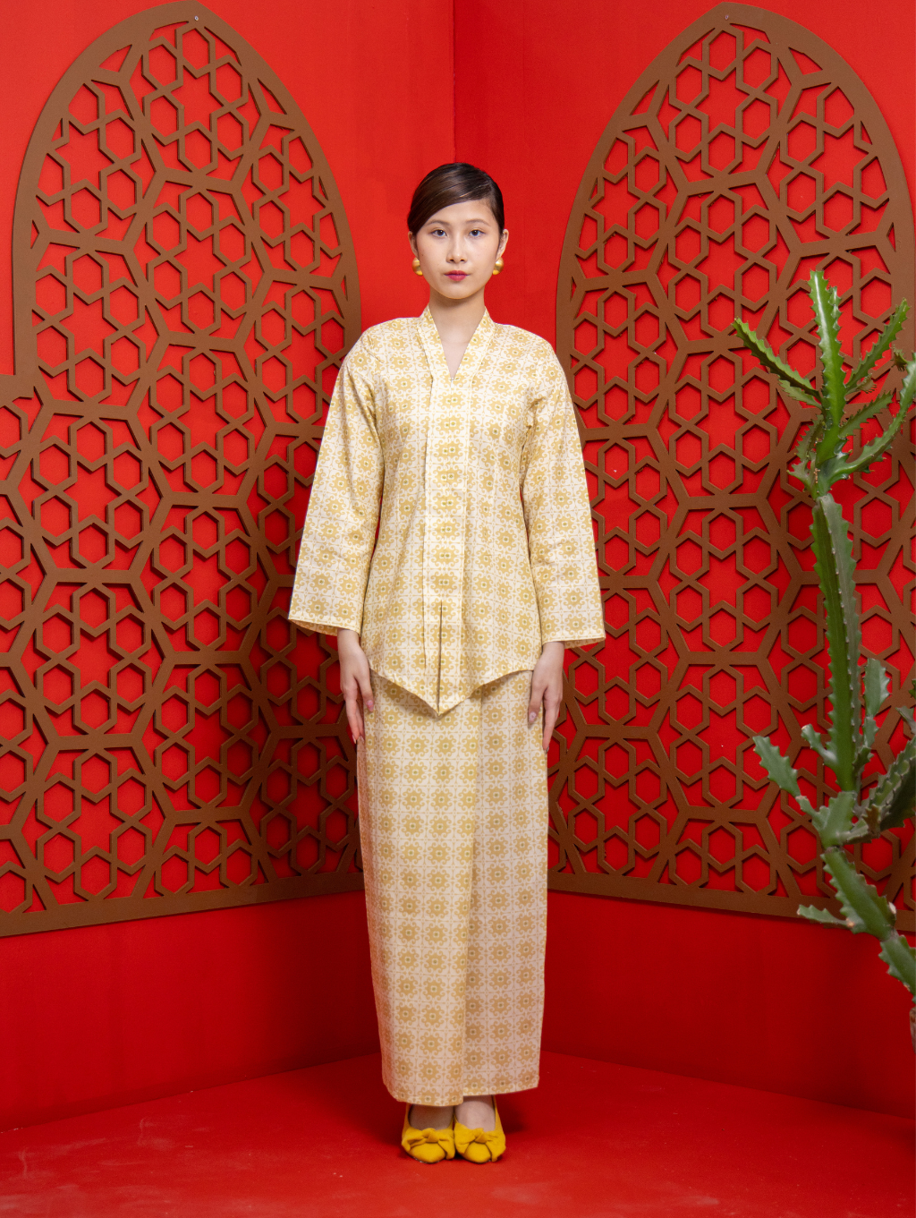 Symphony Kebaya in Cream