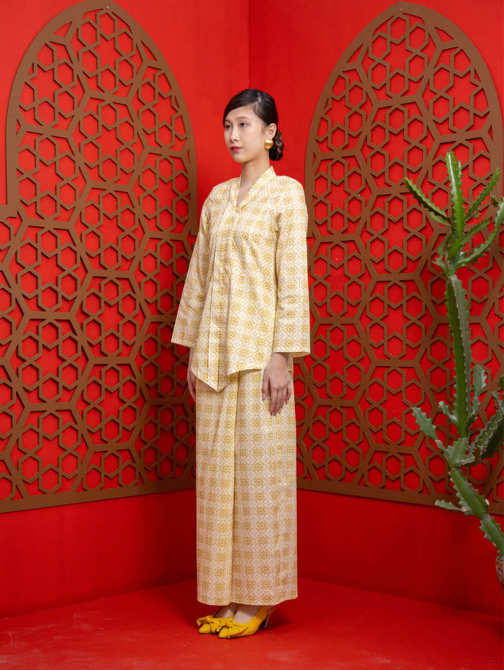 Symphony Kebaya in Cream