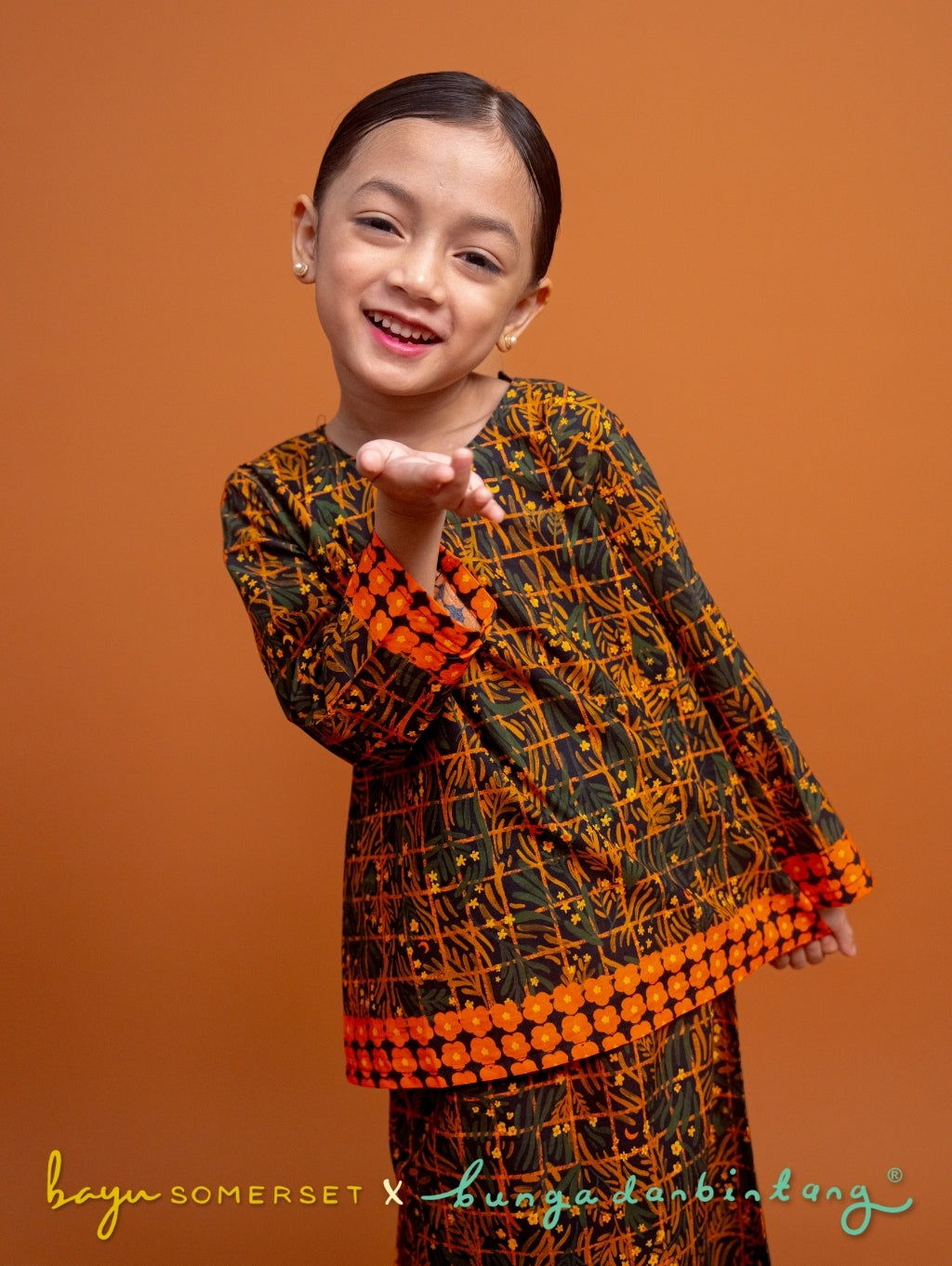 (BS X Bunga dan Bintang) KIDS Ayu Kurung in Black