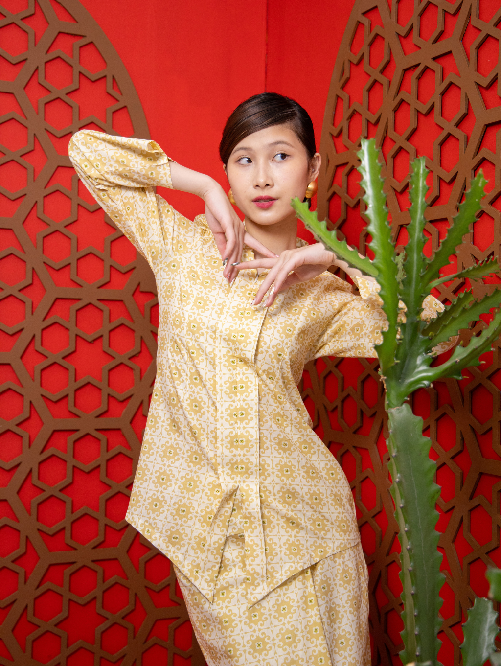 Symphony Kebaya in Cream