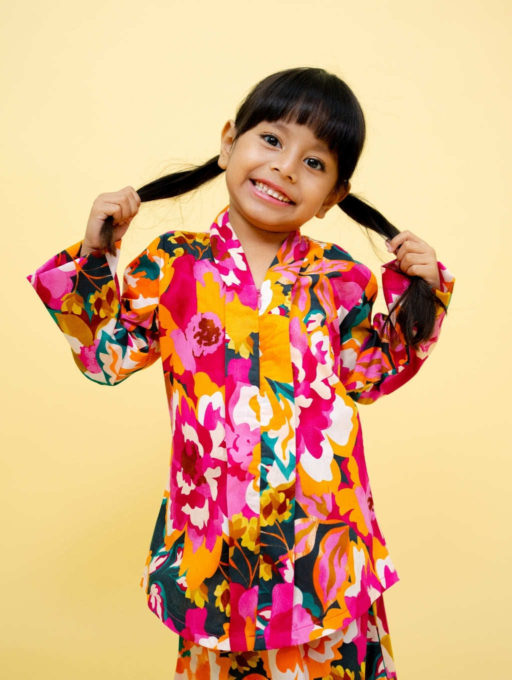 KIDS Orrin Kebaya in Black