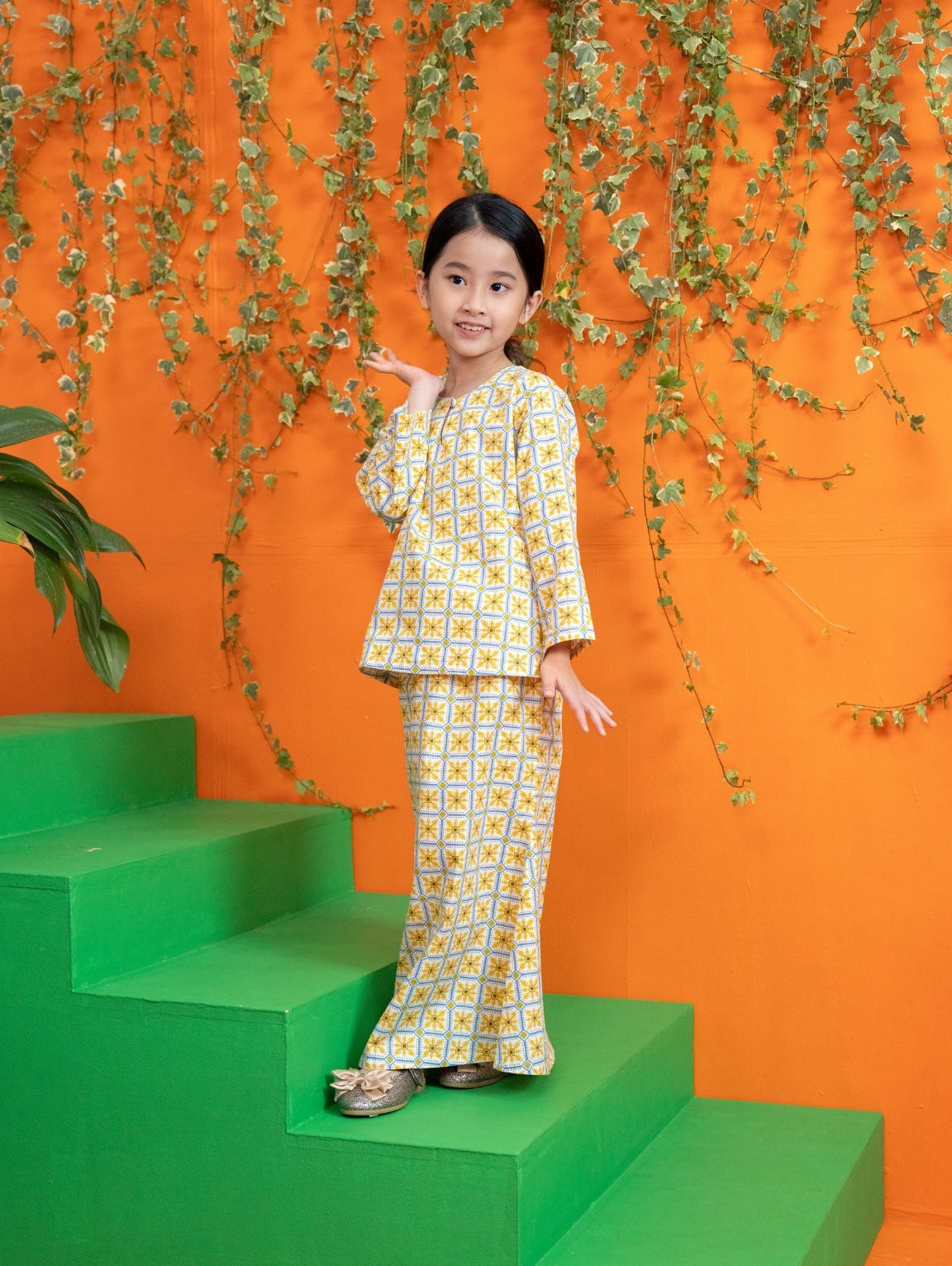 KIDS Madeena Kurung